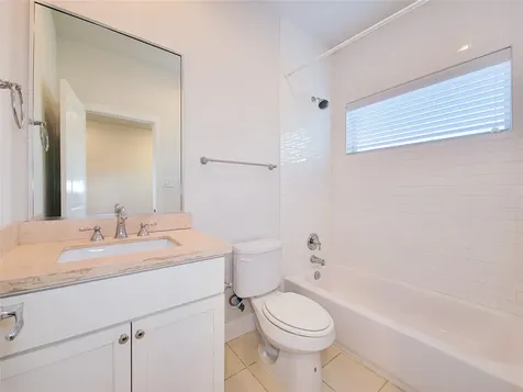 12 Hermann Park Court Houston TX 77021