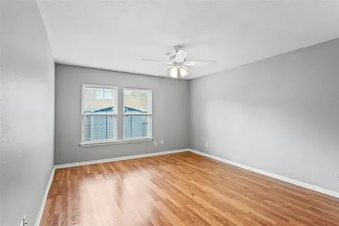 302 S Hardie Street Alvin TX 77511