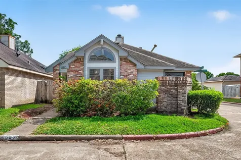 13825 Purplemartin Street Houston TX 77083