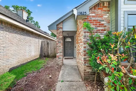 13825 Purplemartin Street Houston TX 77083