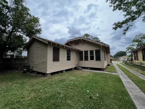 2394 Avenue A Beaumont TX 77701