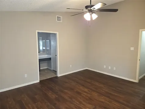 6303 Gladewell Drive Houston TX 77072
