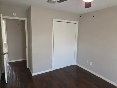 6303 Gladewell Drive Houston TX 77072