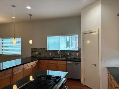 1510 W 26th Street F Houston TX 77008