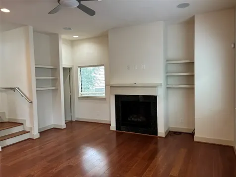 1510 W 26th Street F Houston TX 77008
