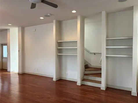 1510 W 26th Street F Houston TX 77008