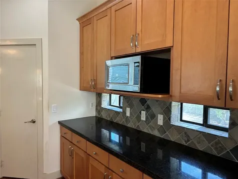 1510 W 26th Street F Houston TX 77008