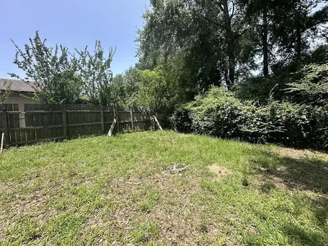 1025 E Young Street Longview TX 75602