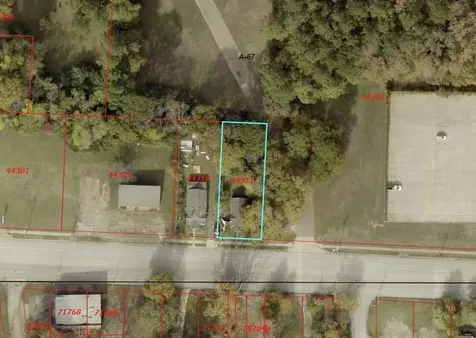 1025 E Young Street Longview TX 75602