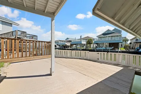 1303 Coral Way Tiki Island TX 77554