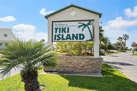 1303 Coral Way Tiki Island TX 77554