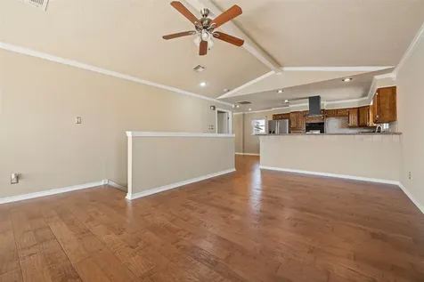 1303 Coral Way Tiki Island TX 77554