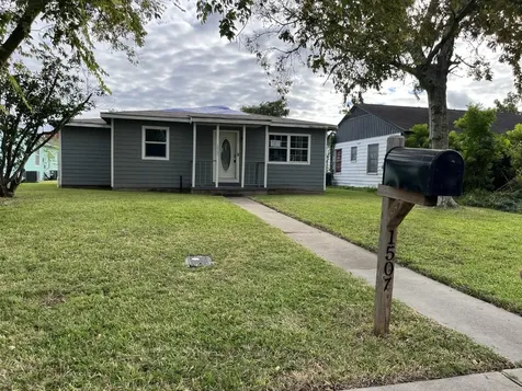 1507 W 5th Street Freeport TX 77541