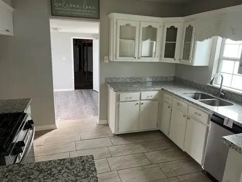 1507 W 5th Street Freeport TX 77541