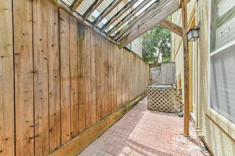 5723 Kansas Street Houston TX 77007