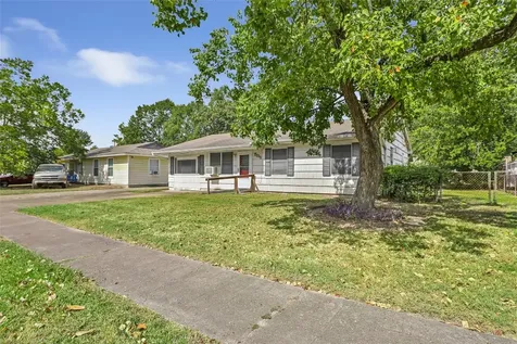 7111 Oak Village Drive Houston TX 77396