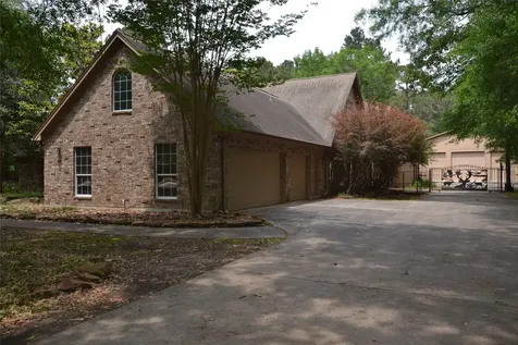 5322 Ranch Hill Drive Magnolia TX 77354