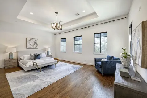 4704 Willow Street Bellaire TX 77401