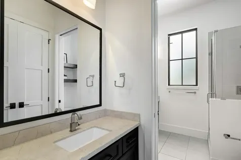 4704 Willow Street Bellaire TX 77401
