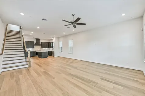2523 S Houston Avenue Pearland TX 77581