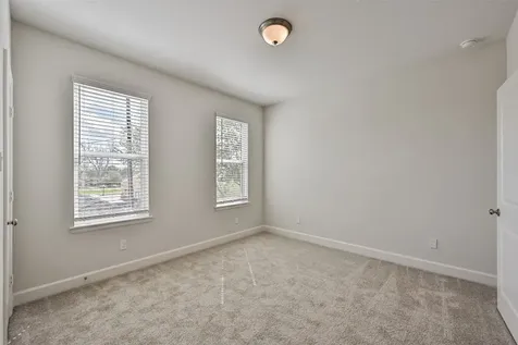 2523 S Houston Avenue Pearland TX 77581