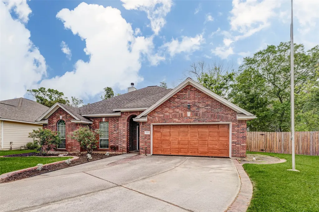 302 Dock Court Crosby TX 77532