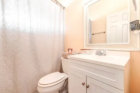 302 Dock Court Crosby TX 77532