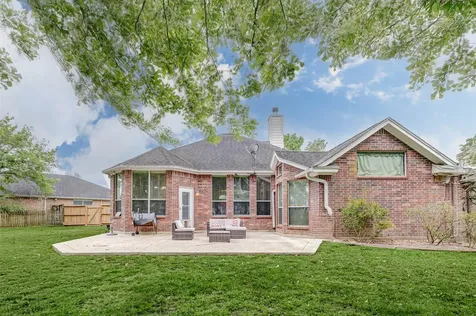 302 Dock Court Crosby TX 77532