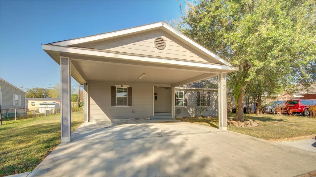 1339 13th Street Galena Park TX 77547