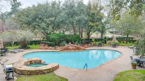 14655 Champion Forest Drive 1104 Houston TX 77069