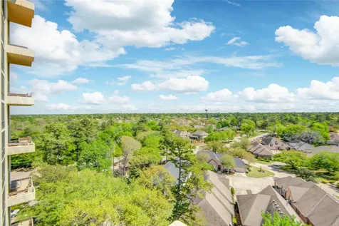 14655 Champion Forest Drive 1104 Houston TX 77069