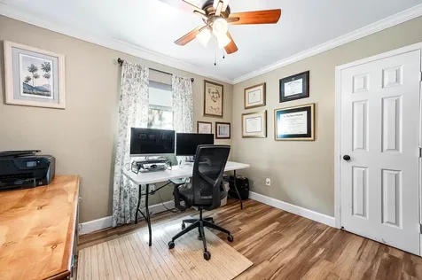 237 Mclemore Drive Alvin TX 77511