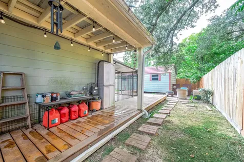 237 Mclemore Drive Alvin TX 77511