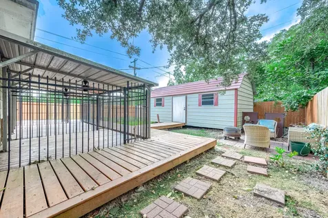 237 Mclemore Drive Alvin TX 77511