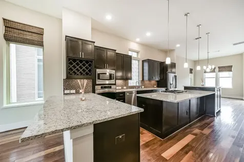 5425 Hidalgo Street A Houston TX 77056