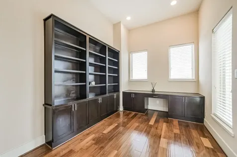 5425 Hidalgo Street A Houston TX 77056