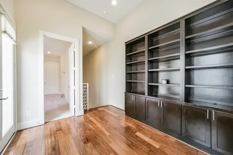 5425 Hidalgo Street A Houston TX 77056