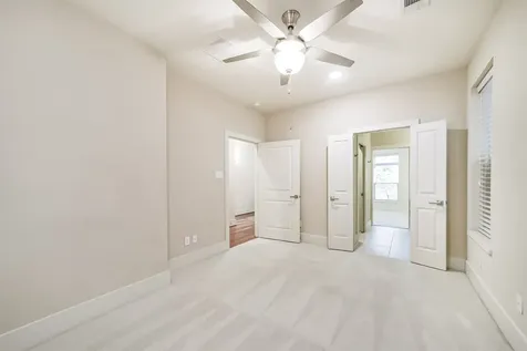 5425 Hidalgo Street A Houston TX 77056