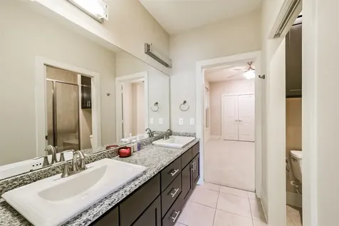 5425 Hidalgo Street A Houston TX 77056