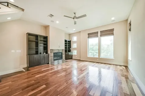 5425 Hidalgo Street A Houston TX 77056