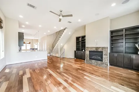 5425 Hidalgo Street A Houston TX 77056