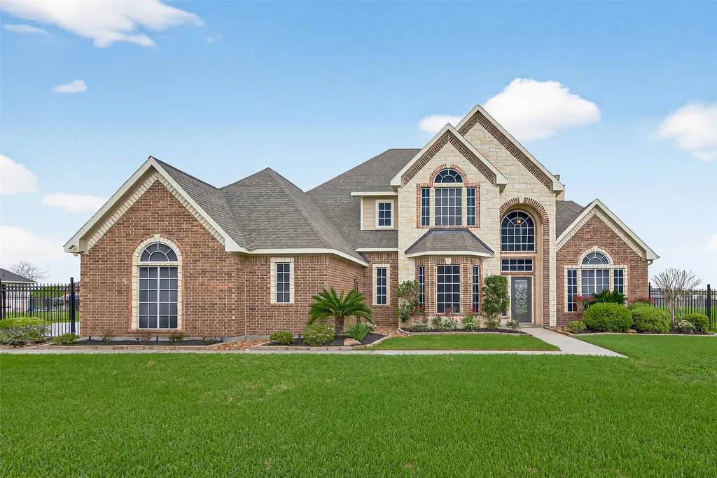 5019 Landon Lane Baytown TX 77523