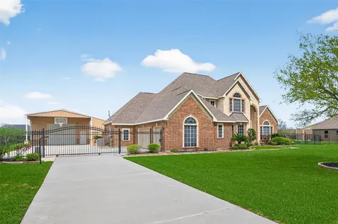 5019 Landon Lane Baytown TX 77523