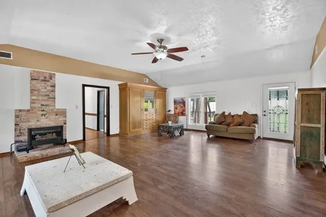 114 Hillendale Drive Livingston TX 77351