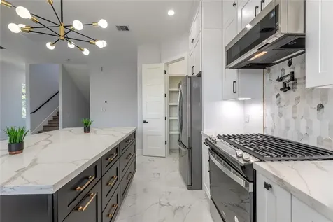1102 36th Street Galveston TX 77550