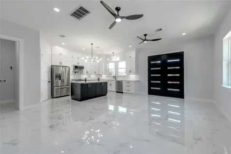 1102 36th Street Galveston TX 77550