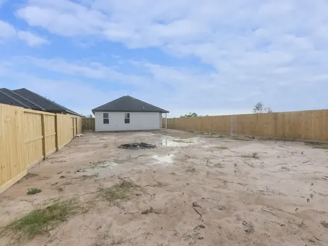 327 Road 5840 Cleveland TX 77327