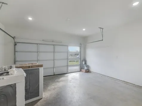 327 Road 5840 Cleveland TX 77327