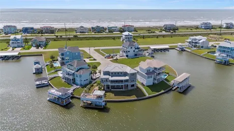 4103 Greenwing Teal Court Galveston TX 77554