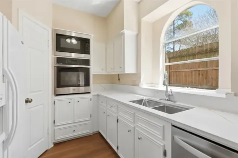 5515 Strack Road 105 Houston TX 77069